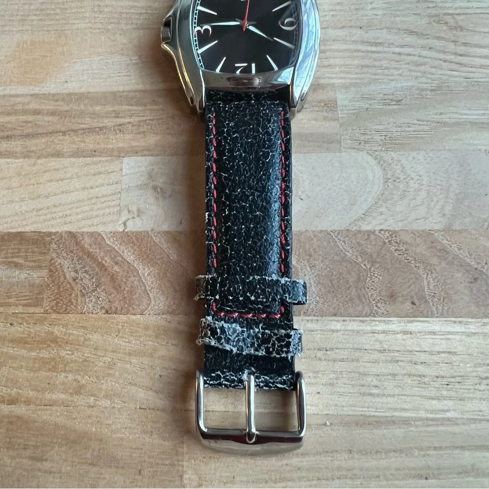 Vintage style Wilson’s leather silver tone black leather watch NEW BATTERY